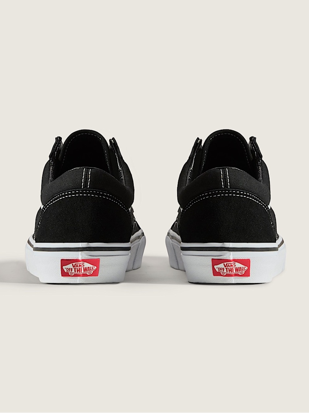 Vans Old Skool Shoe
Lifestyle, Classic Icon, Suede/Canvas - Picture 3 of 12